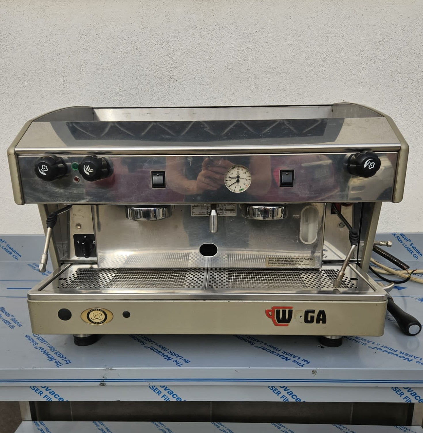 Macchina caffè due gruppi semiautomatica